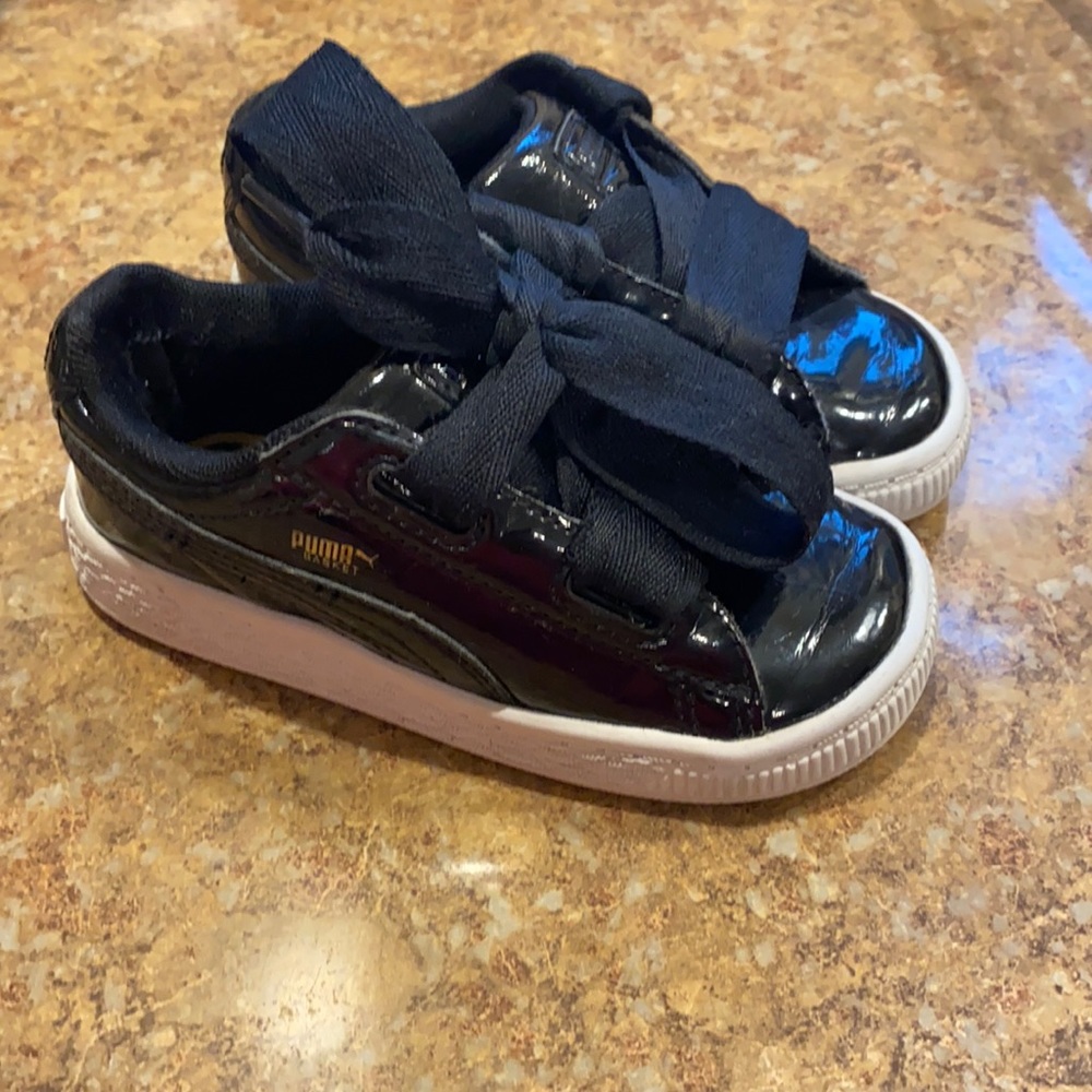 Girls Puma sneakers